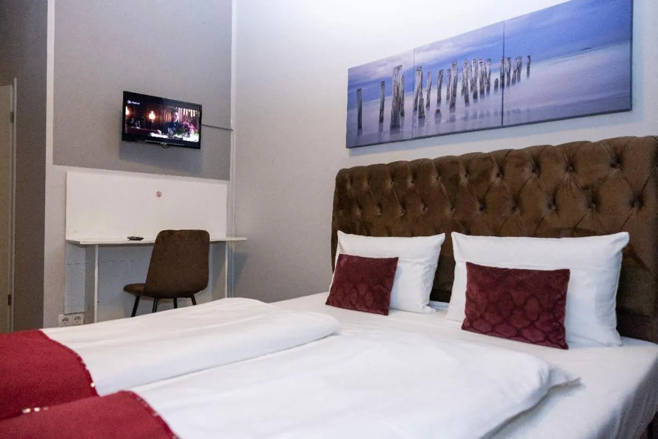 **  Twinhof Hotel Hamburg Germany